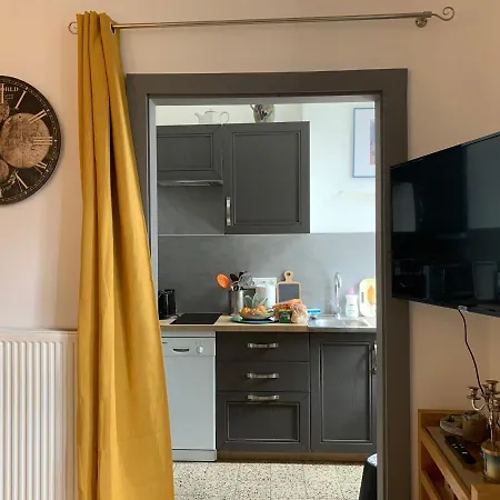 La Cour Pavée, T2 lumineux, cosy, confort 55 m2 Saint-Léonard-de-Noblat Extérieur photo